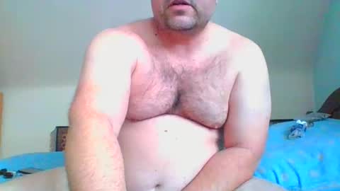 Snapshot of bondsuckslut chatting on 02-21-26, 12:06 borntosuck online show from 02-21-26, 12:06