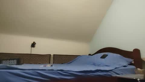 Snapshot of bondsuckslut chatting on 02-28-26, 05:25 borntosuck online show from 02-28-26, 05:25