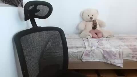 Bonnie online show from 02-11-25, 03:40