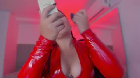 Bonnie  online show from 11-16-25, 11:27