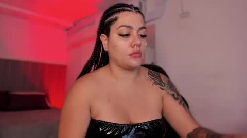 Bonnie  online show from 11-20-25, 11:21