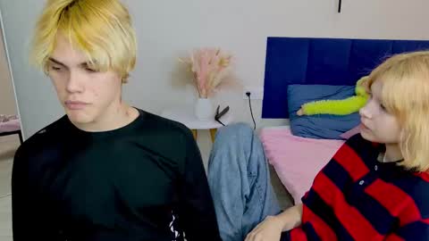 Jessy  Mark online show from 09-10-25, 05:13