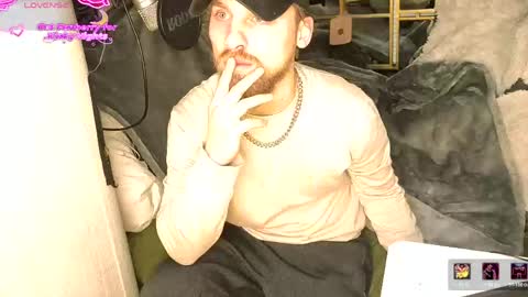 Bonnie and Clyde online show from 03-15-26, 07:42