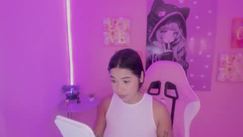 Snapshot of bonnie_benet chatting on 01-18-25, 11:11 Bonnie online show from 01-18-25, 11:11