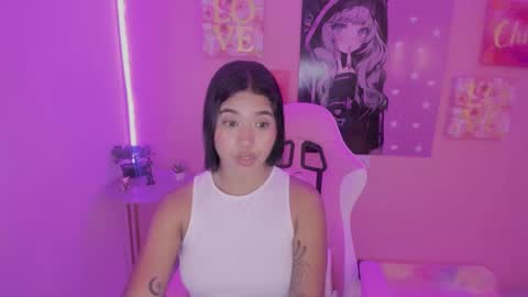 Snapshot of bonnie_benet chatting on 01-18-25, 02:12 Bonnie online show from 01-18-25, 02:12