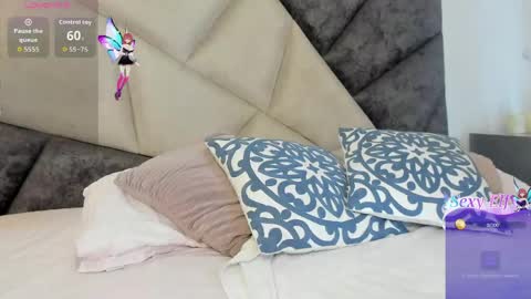 Snapshot of bonnie_grace chatting on 05-10-26, 05:40 Ana online show from 05-10-26, 05:40
