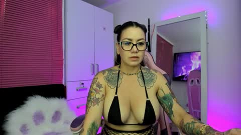 bonnie online show from 02-11-26, 07:19