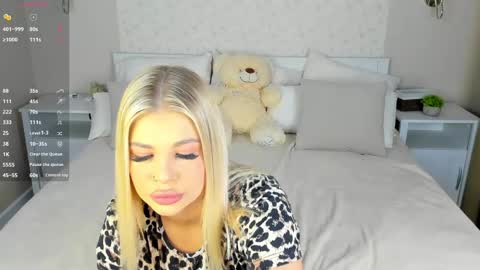 Snapshot of bonnie_riley chatting on 05-28-26, 01:41 Stella online show from 05-28-26, 01:41