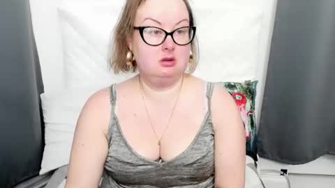 Bonnie online show from 03-03-26, 05:46