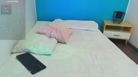 Bonnie  online show from 01-06-25, 01:41