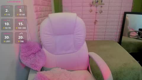 Bonnie  online show from 01-08-25, 01:09