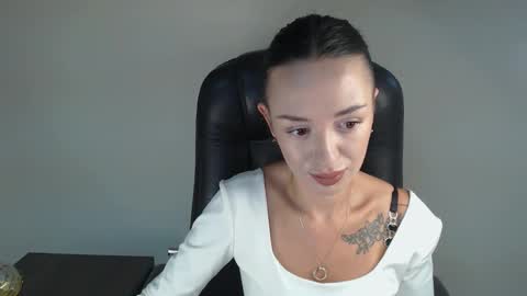 Snapshot of bonniexxx_ chatting on 09-18-25, 06:26 Bonnie online show from 09-18-25, 06:26