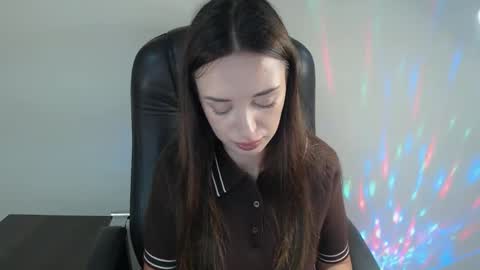 Snapshot of bonniexxx_ chatting on 09-19-25, 06:26 Bonnie online show from 09-19-25, 06:26