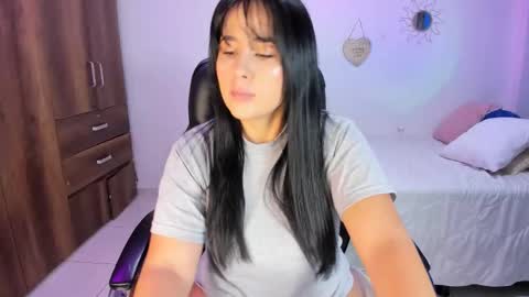 Snapshot of bonny_greylm chatting on 01-17-26, 02:38 sofia online show from 01-17-26, 02:38