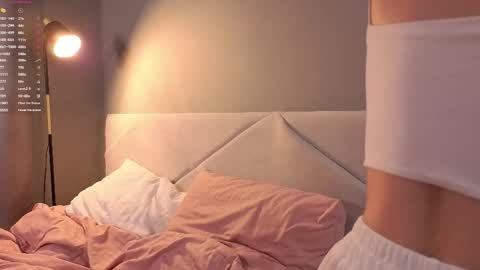 Eva online show from 11-05-25, 03:56