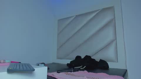 Snapshot of bonnyloo chatting on 06-29-26, 08:09 bonnyloo online show from 06-29-26, 08:09