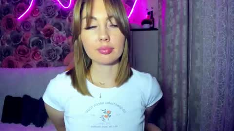 Snapshot of bonybenessy chatting on 02-07-25, 08:20 Mira online show from 02-07-25, 08:20