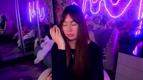 Snapshot of bonybenessy chatting on 10-16-25, 09:05 Mira online show from 10-16-25, 09:05