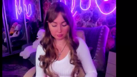 Snapshot of bonybenessy chatting on 10-21-25, 09:15 Mira online show from 10-21-25, 09:15