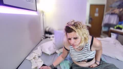 boobookittyfuxx online show from 10-31-25, 01:50