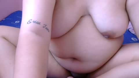 Snapshot of boobsiemarie chatting on 07-31-26, 12:43 MommyMarie-Singlemom of 2. online show from 07-31-26, 12:43