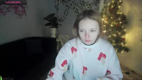 Milena online show from 12-22-25, 02:52