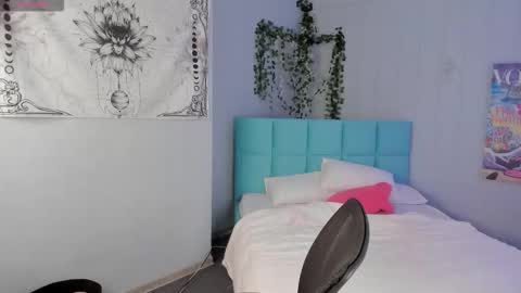 Milena online show from 03-27-26, 03:23