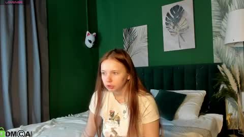 Milena online show from 05-25-26, 02:39