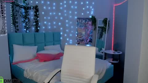 Milena online show from 05-28-26, 03:15