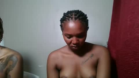 Snapshot of bootie_caramel chatting on 06-08-26, 03:40 bootie_caramel online show from 06-08-26, 03:40