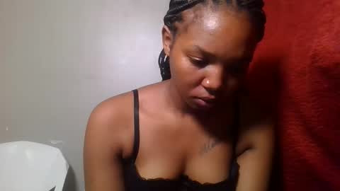 Snapshot of bootie_caramel chatting on 06-10-26, 12:15 bootie_caramel online show from 06-10-26, 12:15