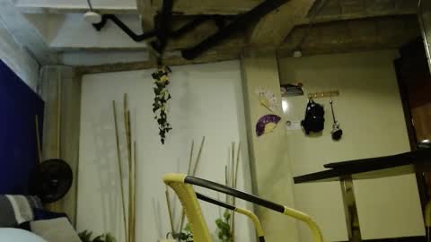 Snapshot of booty_bomb69 chatting on 10-30-25, 10:54 MARIANA online show from 10-30-25, 10:54