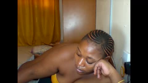 Snapshot of booty_panther chatting on 01-24-25, 04:48 sandrah online show from 01-24-25, 04:48