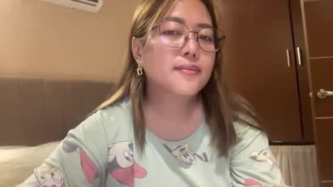 Snapshot of booty_princess0 chatting on 11-03-25, 01:01 Princess online show from 11-03-25, 01:01