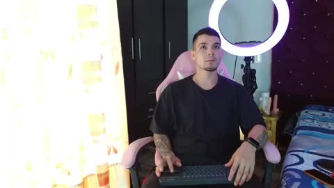 booyhott_ online show from 11-04-25, 07:02