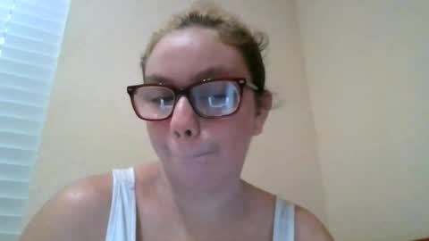 Snapshot of boricuabecky99 chatting on 07-29-26, 10:19 boricuabecky99 online show from 07-29-26, 10:19