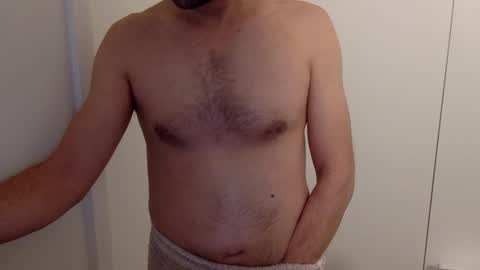 Snapshot of borisvian75019 chatting on 01-08-25, 12:17 HornyBoo online show from 01-08-25, 12:17