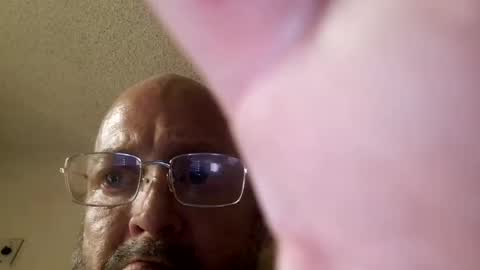 Snapshot of bottomfeederforever2 chatting on 10-09-25, 10:46 bottomfeederforever2 online show from 10-09-25, 10:46