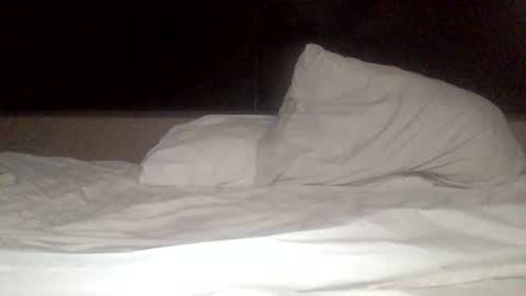 bottomslut1111 online show from 09-18-25, 12:40