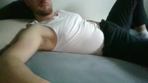 Snapshot of bottomtsinner chatting on 10-21-25, 02:51 bottomtsinner online show from 10-21-25, 02:51