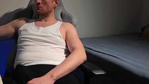 Snapshot of bottomtsinner chatting on 03-30-26, 09:16 bottomtsinner online show from 03-30-26, 09:16