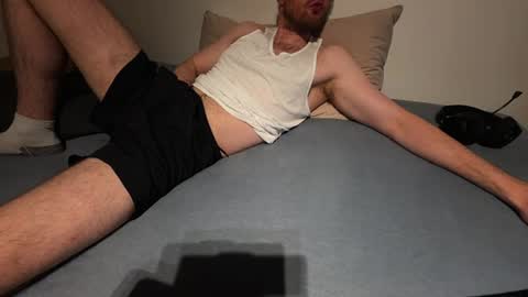Snapshot of bottomtsinner chatting on 06-20-26, 11:29 bottomtsinner online show from 06-20-26, 11:29