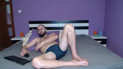 Snapshot of bouth_dream chatting on 11-07-25, 12:05 Angel-Boy online show from 11-07-25, 12:05