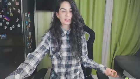 Helen  online show from 02-11-25, 01:41