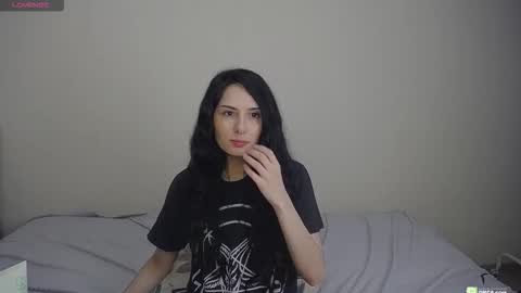 Helen  online show from 09-29-25, 06:57