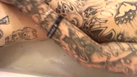 HomoThug and the Bone Collecgor online show from 02-27-26, 10:48