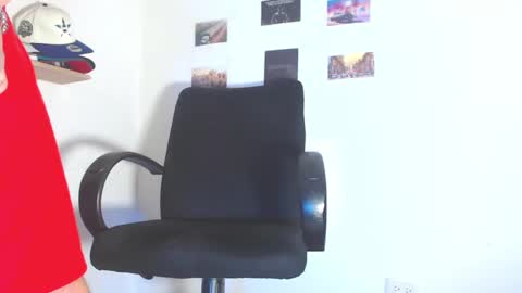 boy_master5 online show from 02-20-25, 10:48
