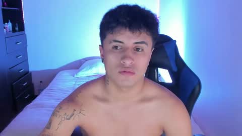 Snapshot of boy_nauthy chatting on 04-12-26, 11:32 boy_nauthy online show from 04-12-26, 11:32