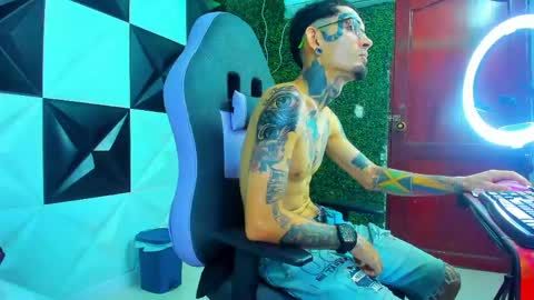 boy_tatto77 online show from 05-24-26, 11:26