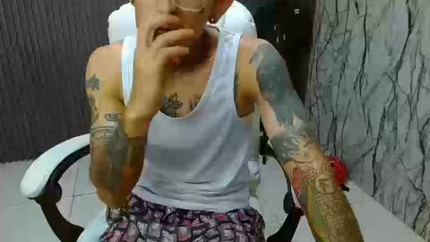 boy_tatto777 online show from 09-20-25, 03:57